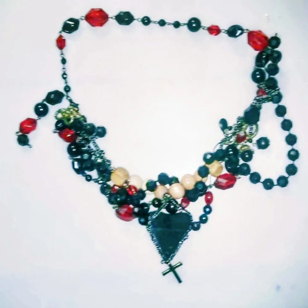 Handcrafted Super Chunky Gothic Black & Red 18" Beaded Necklace Collar - Picture 8 of 8